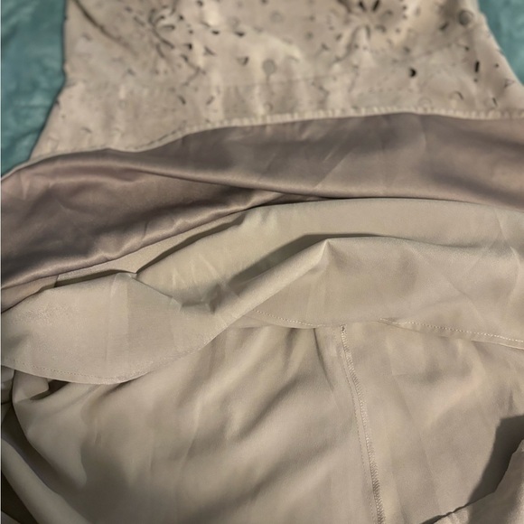 Jessica Simpson Sleeveless Tan Dress Size 8 Geometric Pattern. - Picture 7 of 9